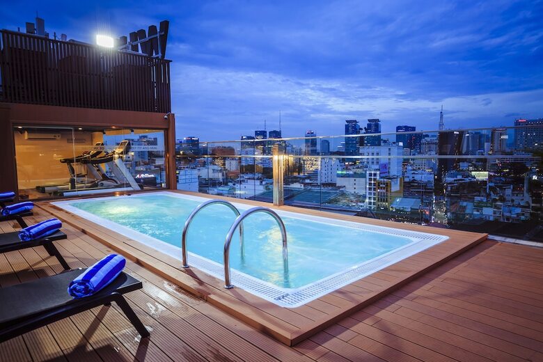 Hotel Winsuites Saigon