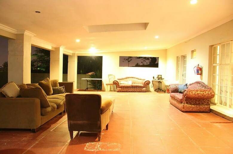 Hotel Four Seasons Lehae Guest House