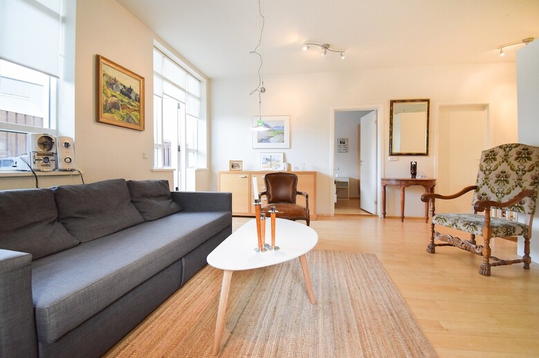 Apartment �6