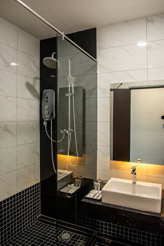 O&g Hotel Parit Buntar