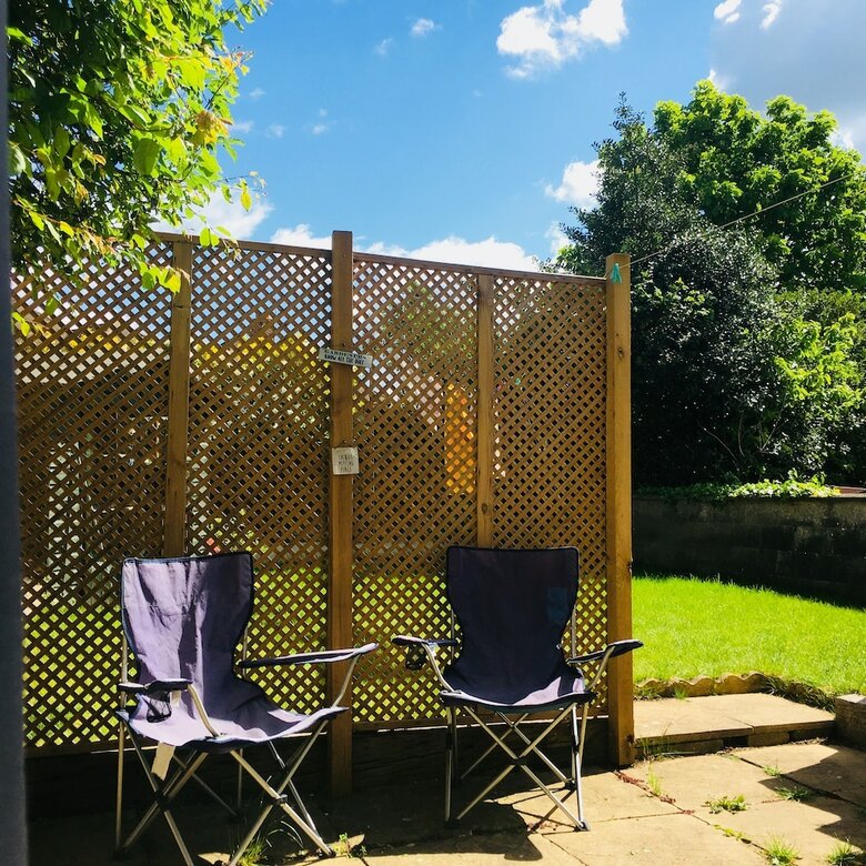 Apartamentos Birds & Butterfly Perch Private Studio - Free Parking