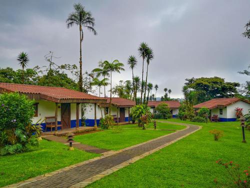 Villa Blanca Cloud Forest Hotel & Nature Reserve