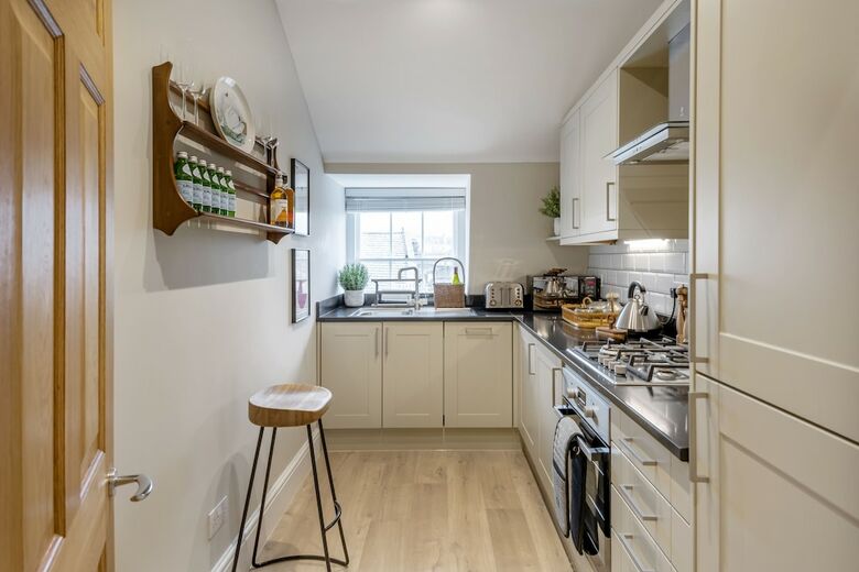 Superior Stays Luxury Apartments - Bath City Centre