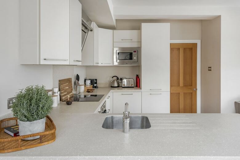 Superior Stays Luxury Apartments - Bath City Centre