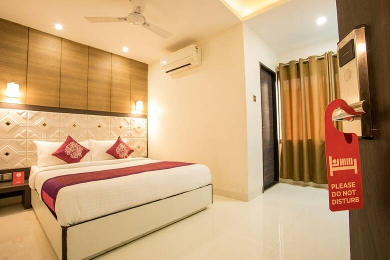 Hotel Anroute Stays South Tukoganj