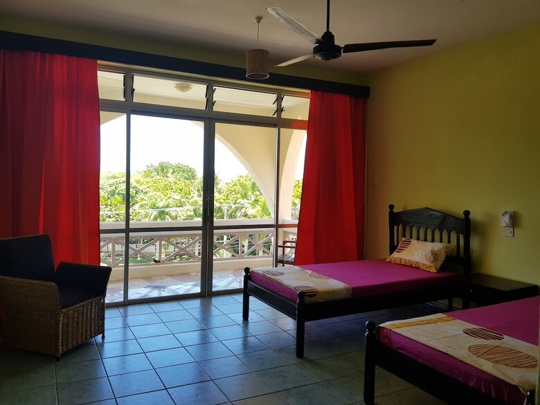 Apartamentos Alis Plaza