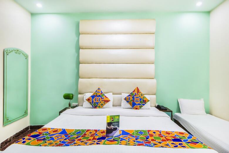 Hotel Fabexpress Queen Palace