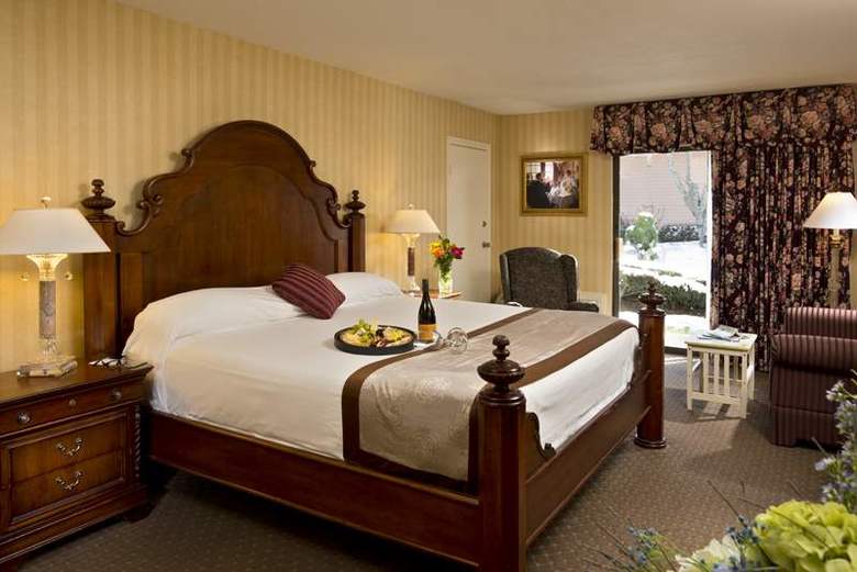 Hotel Cape Codder Resort
