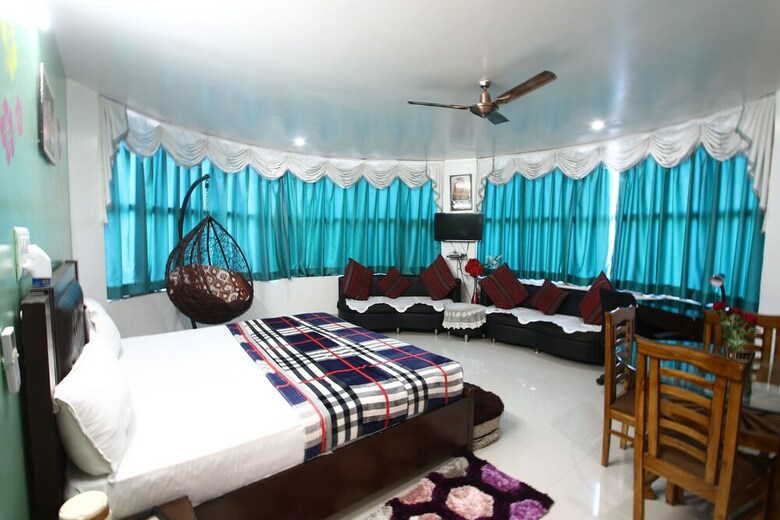 Hotel Vrinda Palace