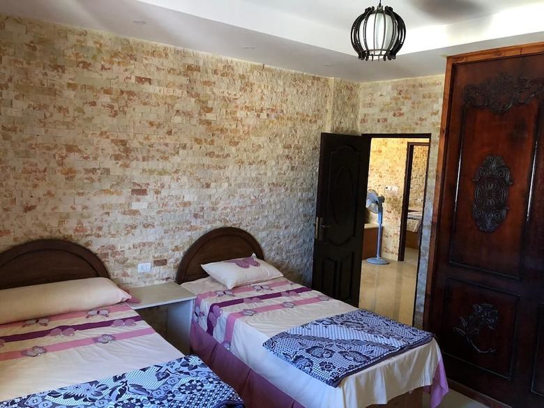 Bet El Ezz Apartments