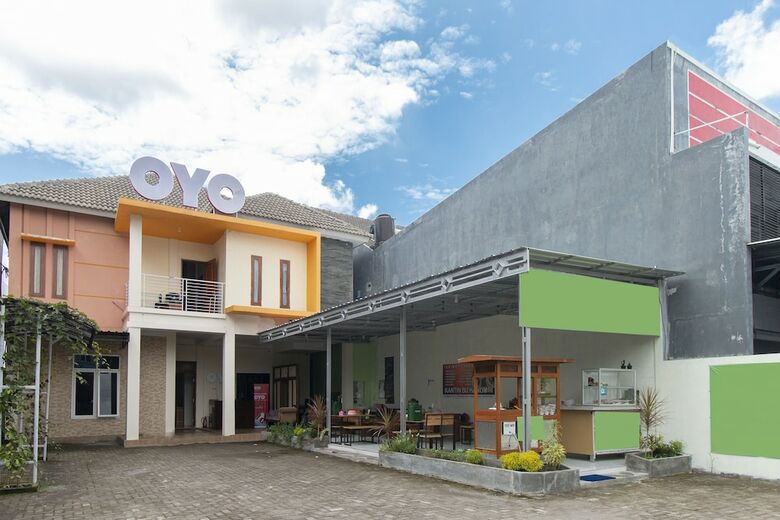 Hotel Oyo 700 Griya Hanum Syariah
