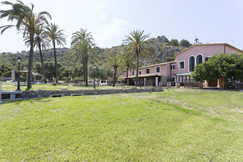 Puerto Pollensa Villas And Apartments
