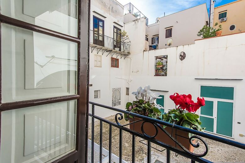 Apartamento Torremuzza Home By Wonderful Italy