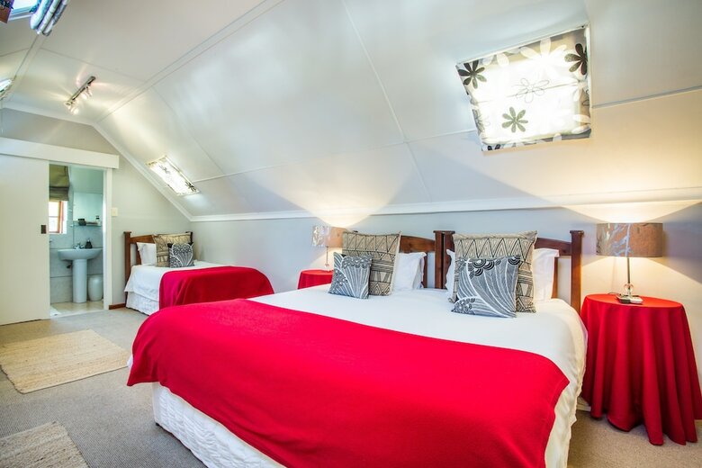 Hotel 88 Baron Van Reede Guesthouse