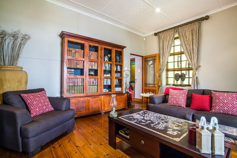 Hotel 88 Baron Van Reede Guesthouse