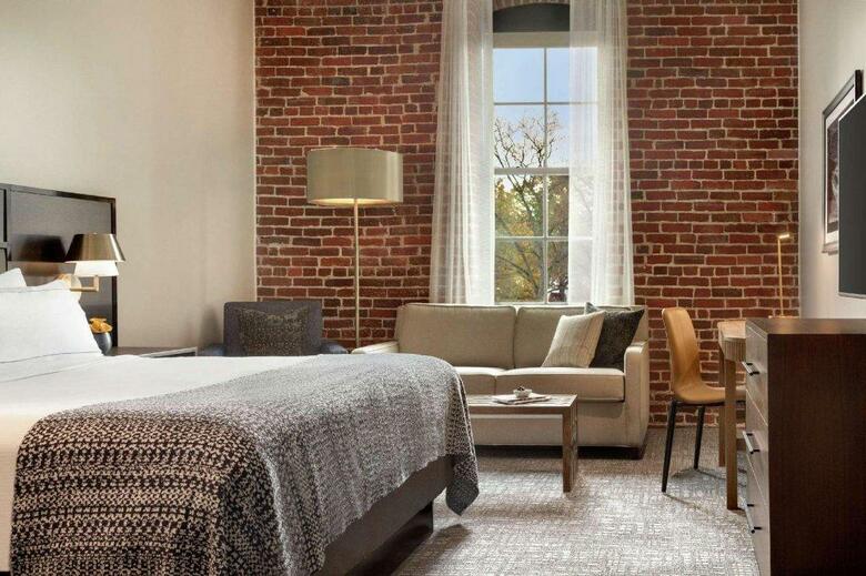 Hotel The Wilbur Lititz, Tapestry Collection By Hilton