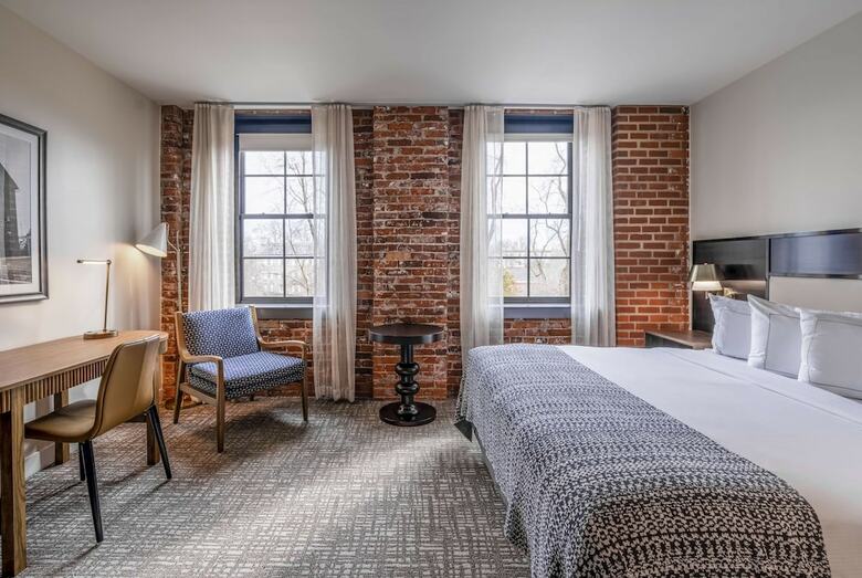 Hotel The Wilbur Lititz, Tapestry Collection By Hilton