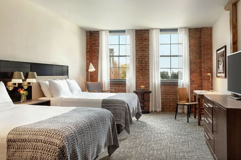 Hotel The Wilbur Lititz, Tapestry Collection By Hilton