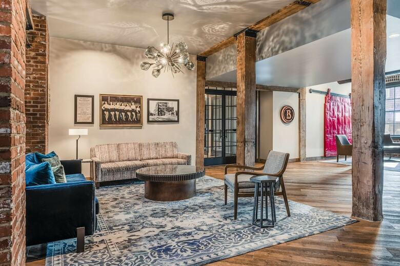 Hotel The Wilbur Lititz, Tapestry Collection By Hilton
