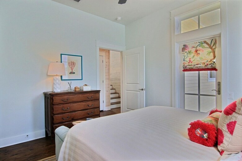 Cinnamon Shore- For The Girls 117 La