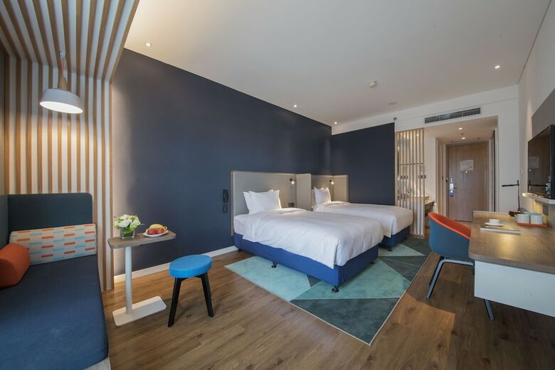 Hotel Holiday Inn Express Qingdao Chengyang Central