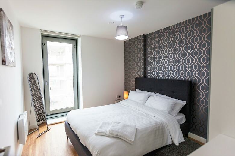 Beautiful Apartments In Media City