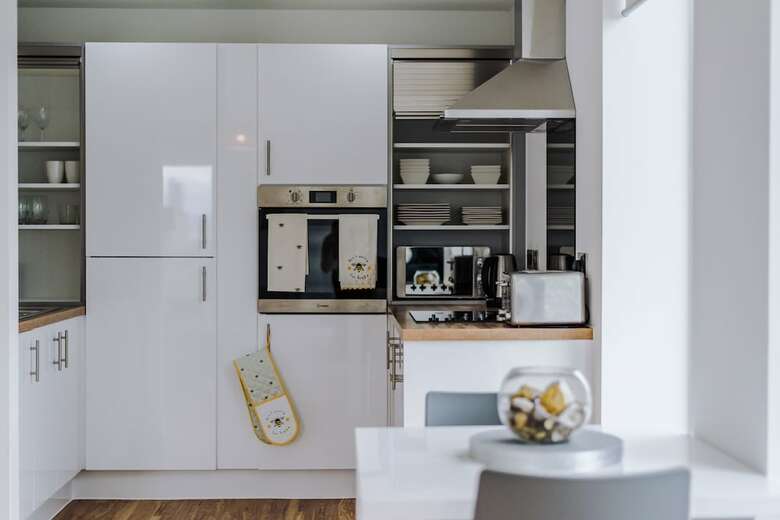 Beautiful Apartments In Media City