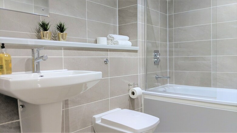 Beautiful Apartments In Media City