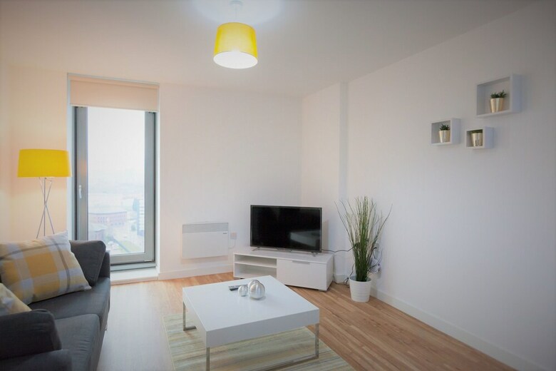 Beautiful Apartments In Media City