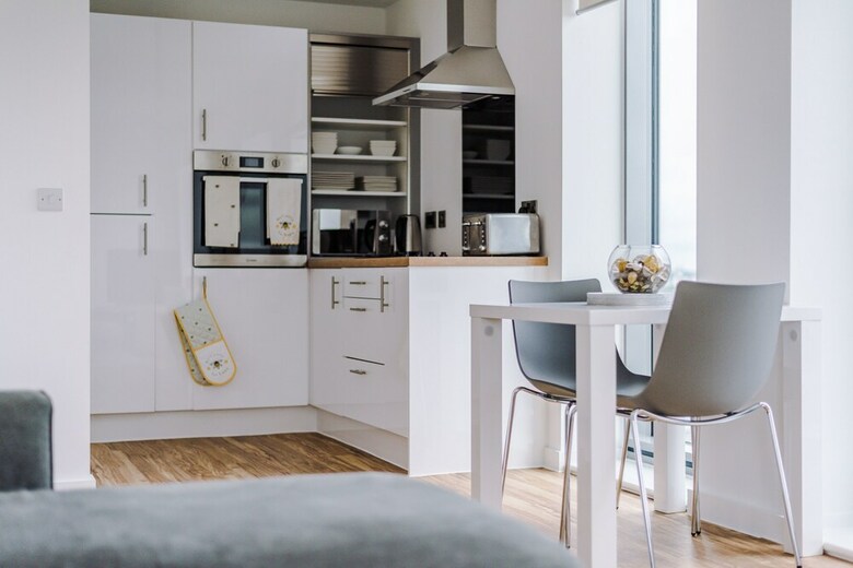 Beautiful Apartments In Media City