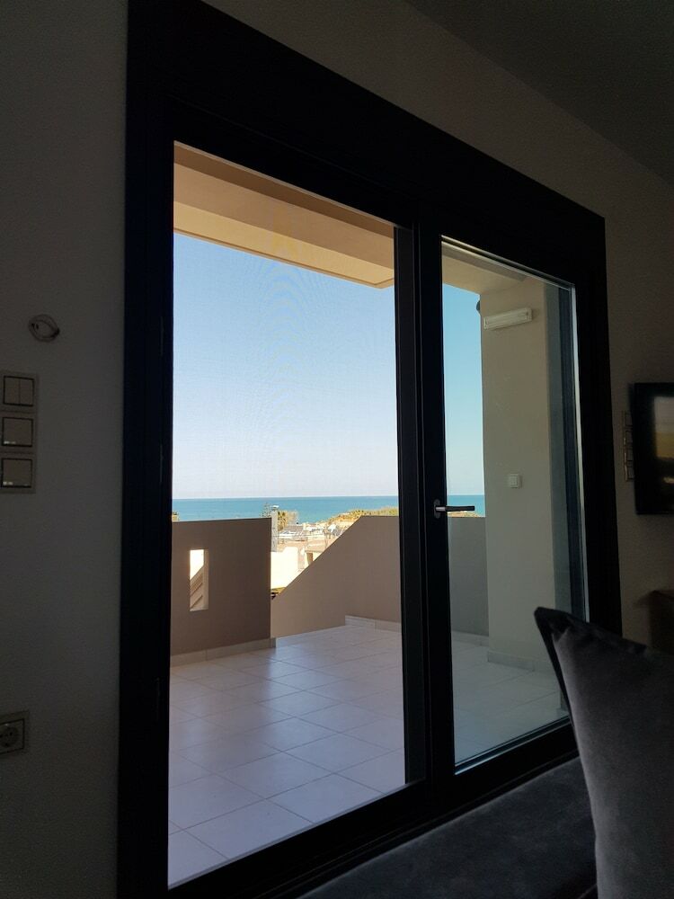 Hotel Angela's Sea View 3 Bd House