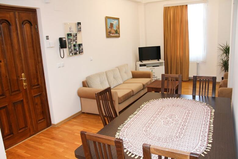 Aparthotel Old City Hotel And Apartments