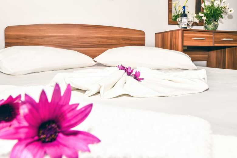 Hotel En Plo Rooms