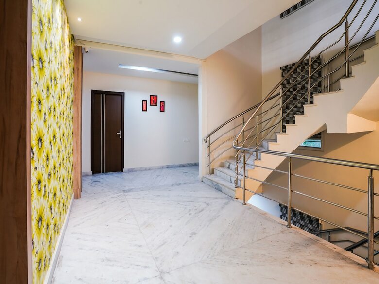 Hotel Oyo 22445 Lakshmi Residency
