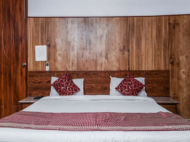 Hotel Oyo 7304 Stay Jangpura