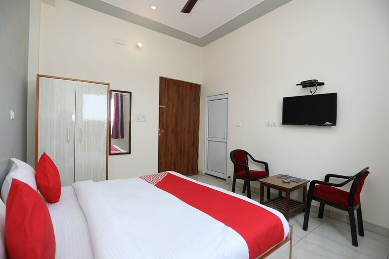Hotel Oyo 17291 Shree Ram Palace