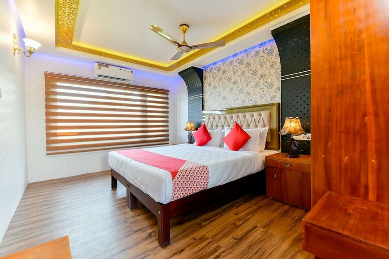 Hotel Oyo 24463 Indigo Luxury 4bhk