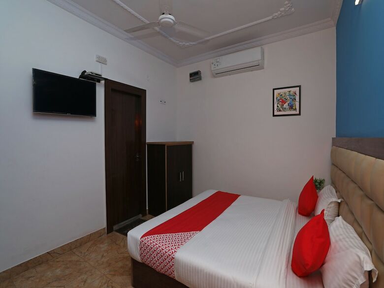 Hotel Oyo 17085 Bhagat Residency