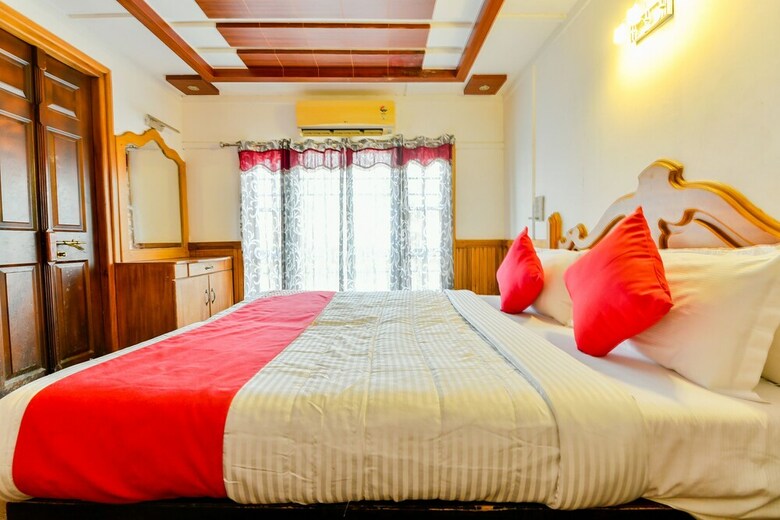 Oyo 23231 Khbo Gold Sharing Houseboat