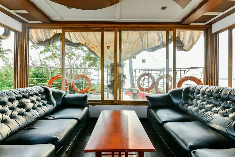 Oyo 23231 Khbo Gold Sharing Houseboat