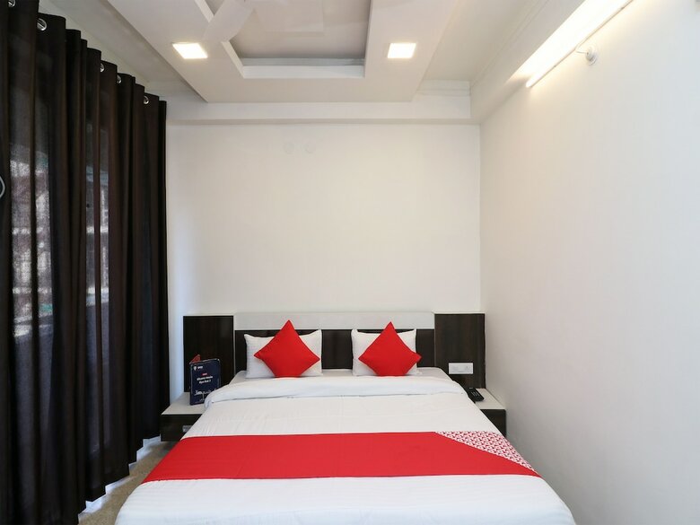 Oyo Flagship 15432 Hotel The Nest