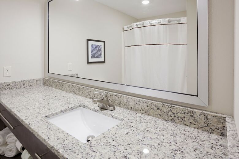 Grandstay Hotel & Suites Rock Valley