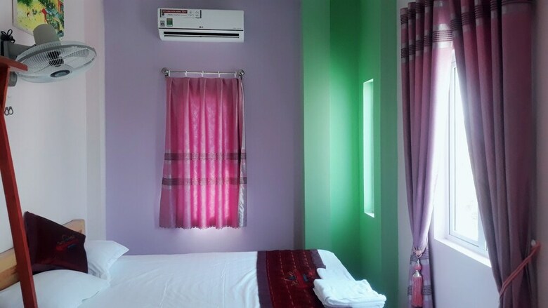 Hotel Queen Ponaland Homestay