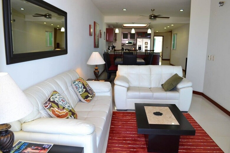 Condo Torre Diamante 305 By Mdr