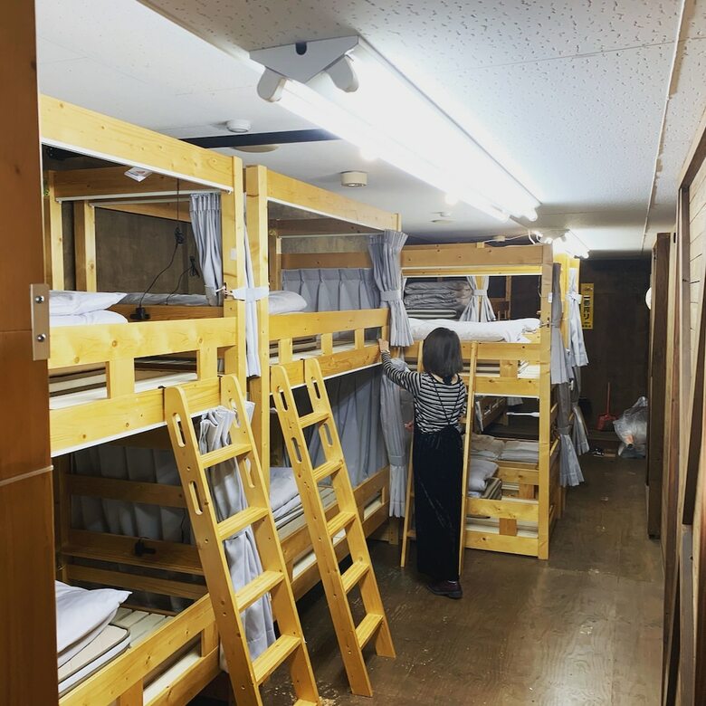 Hostal Cheap Inn Atotetsu - Hostel