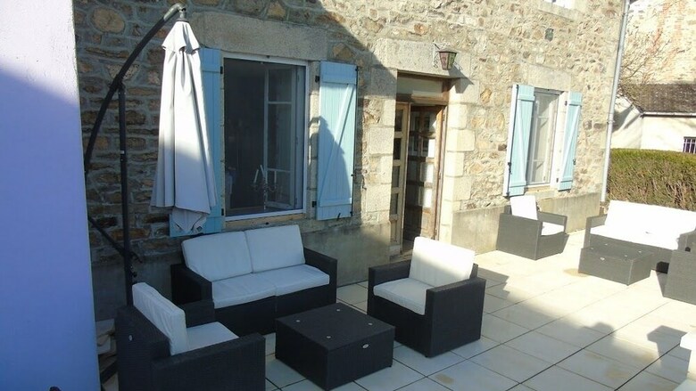 Bed & Breakfast Puy Larousse Farmhouse