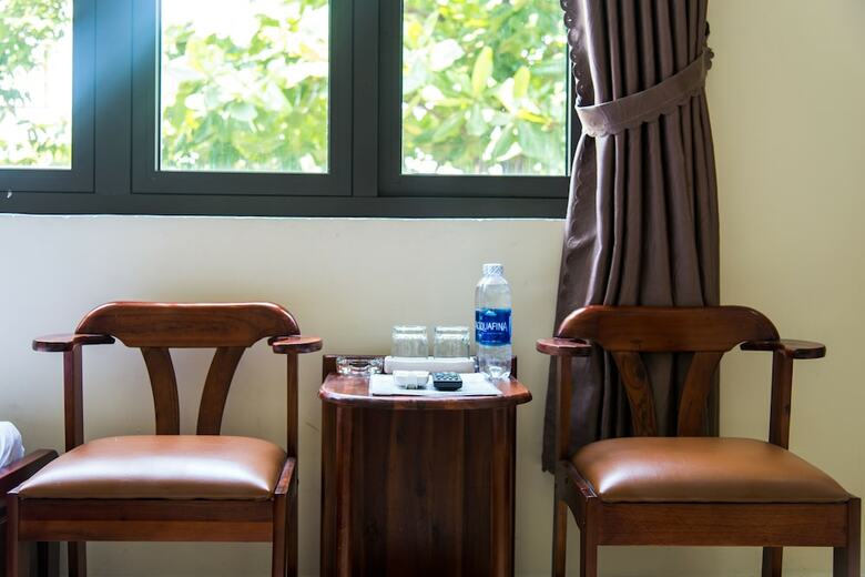Hotel Kim Near Cau Song Han