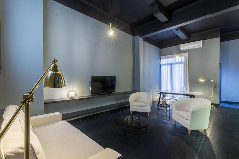 Soho Apartments