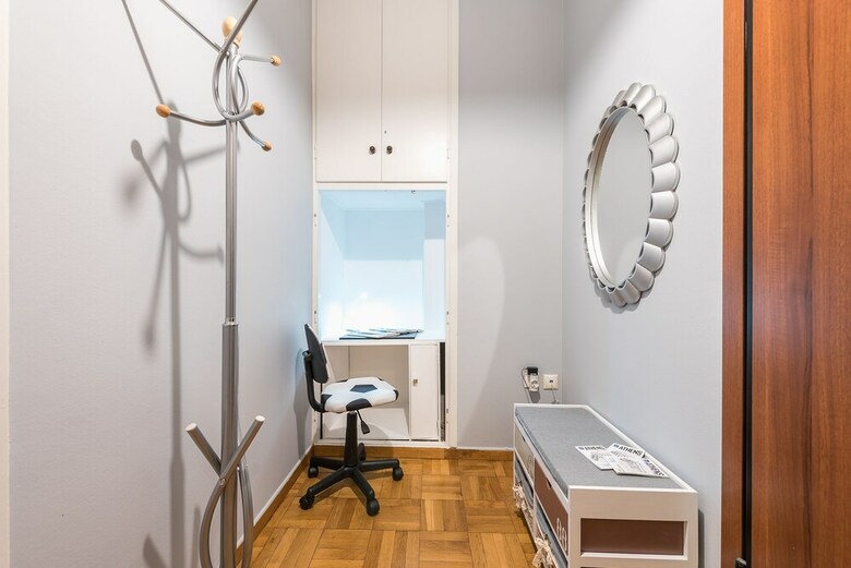 Urban Acropolis Apartment