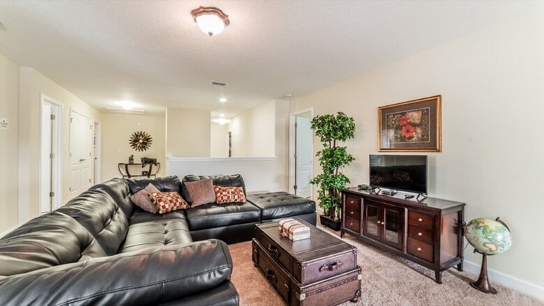 Lovely Vacation Home With Private Pool Cg1405